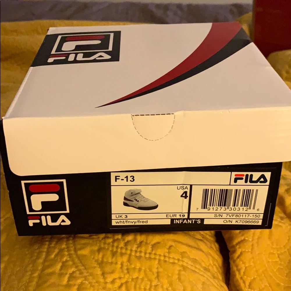Fila F-13 infant shoes white/red/blue sz 4c